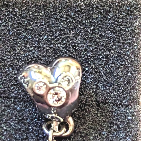 PANDORA - Disney, Heart of Mickey Safety Chain - Picture 5 of 13